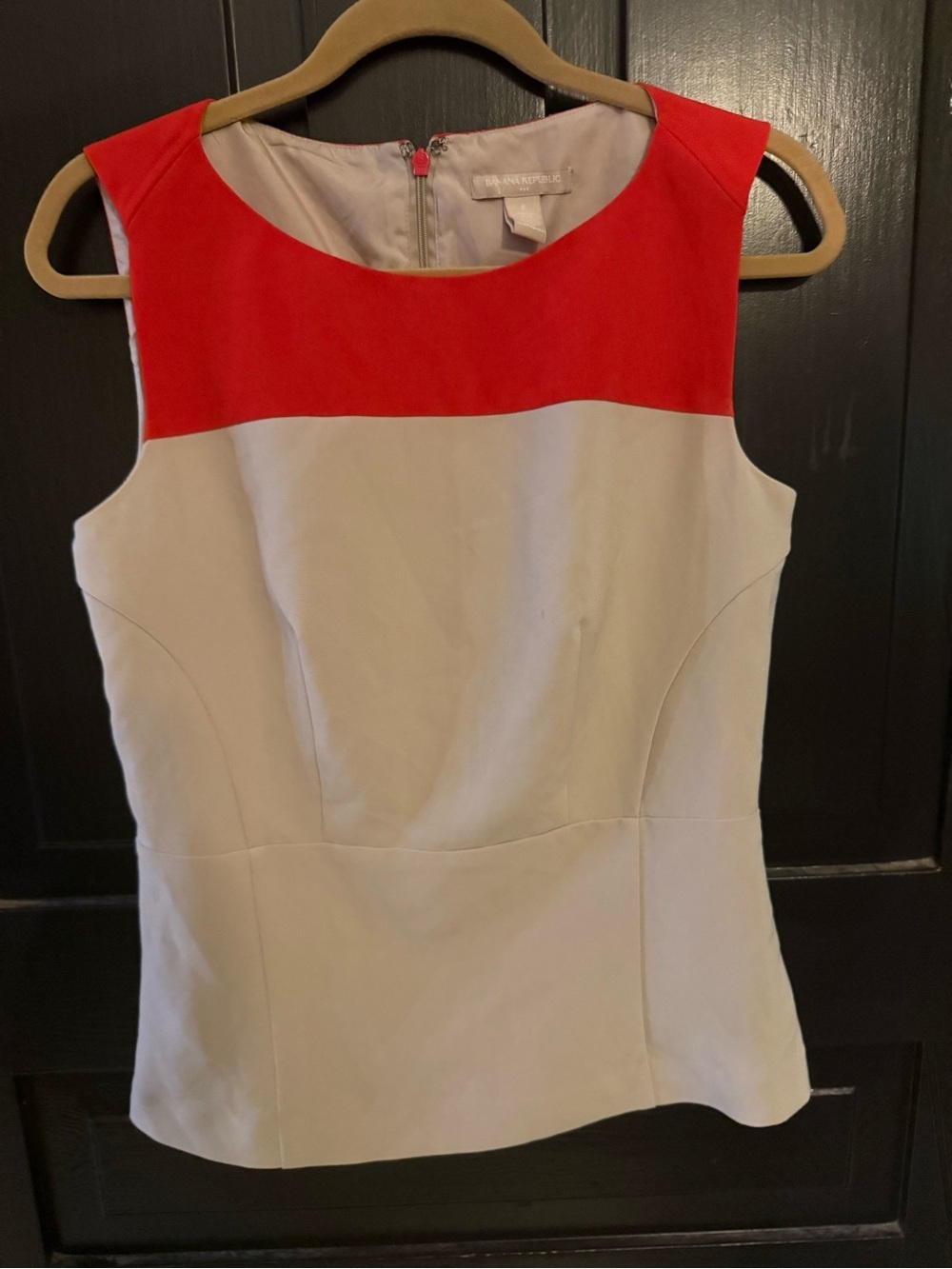 Banana Republic Red & Cream Colorblock Sleeveless Shell